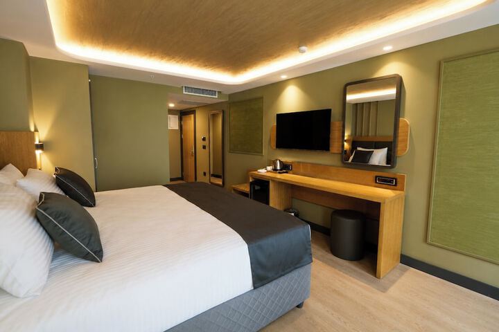 Room 43 of 72