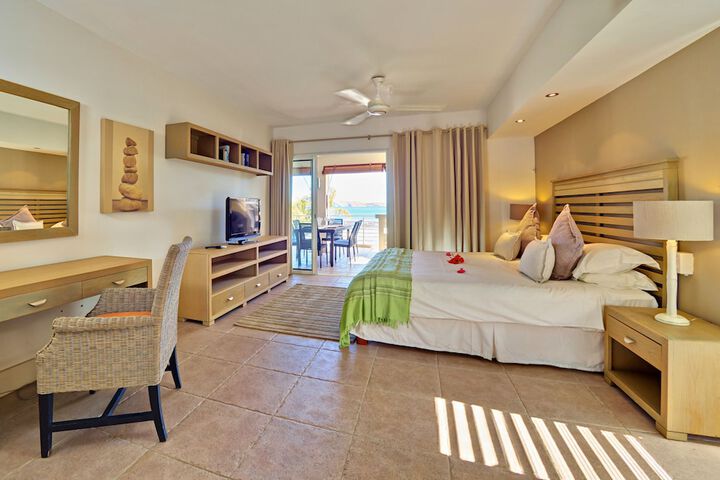 Room 3 of 42