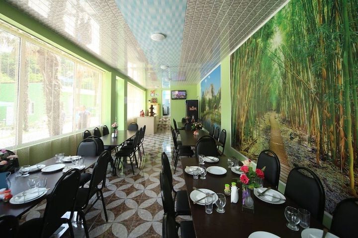 Dining 21 of 46