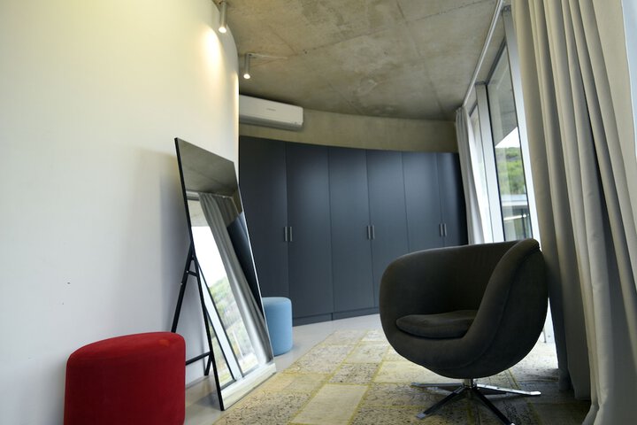 Room 29 of 67