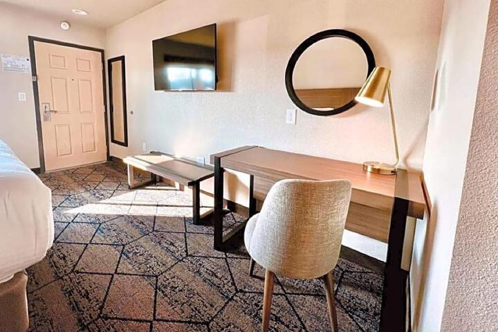 2 Double Beds (2 of 18)