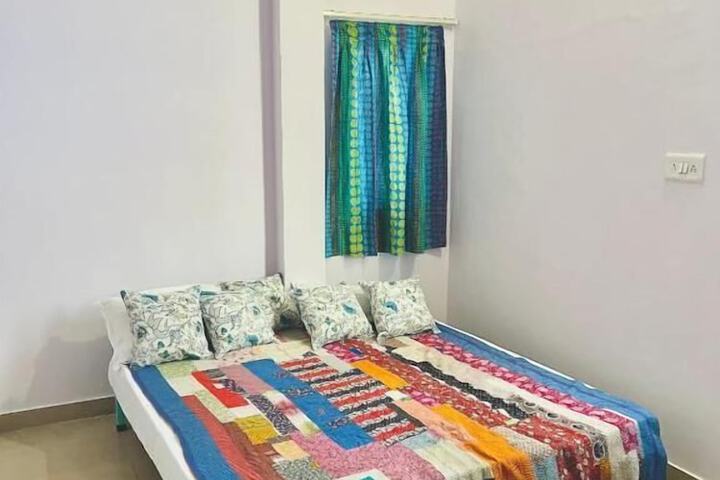 Room 10 of 63