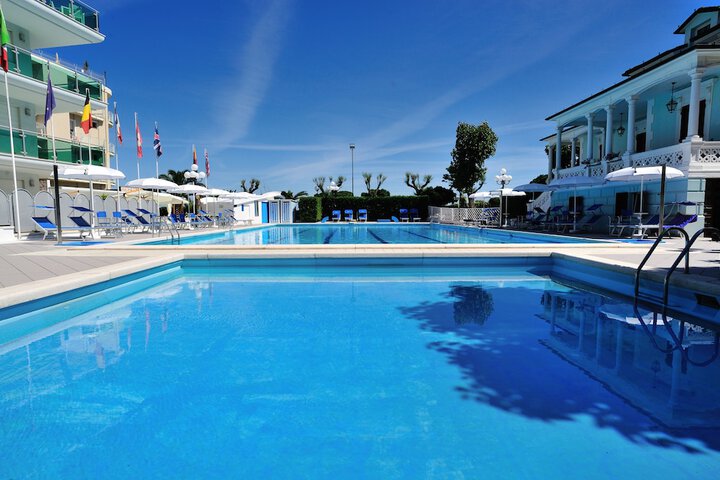 Pool 32 of 56