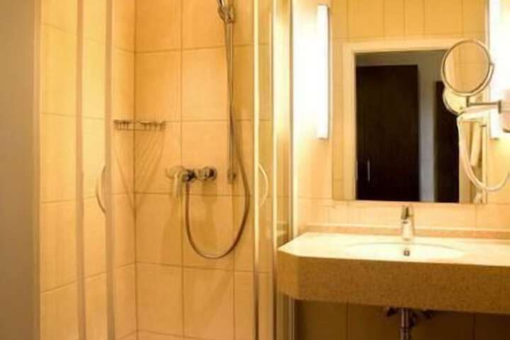 Clean Restrooms