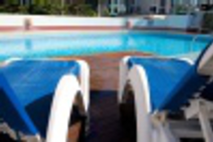 Sundeck 4 of 119