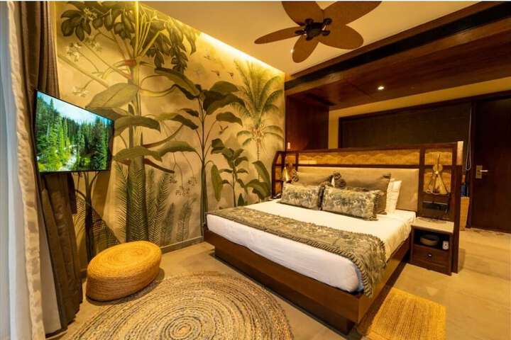 Room 6 of 21