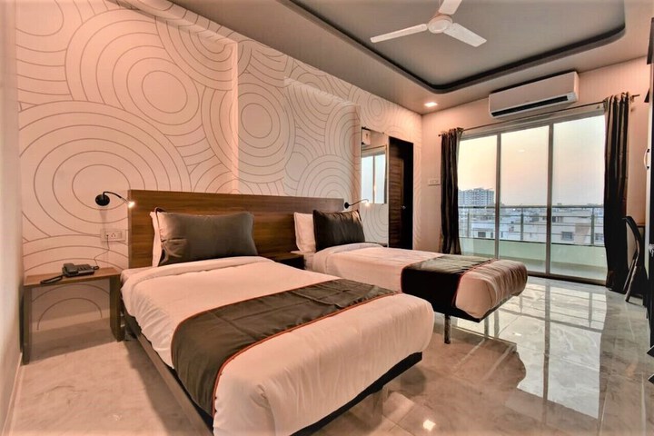 Room 17 of 31