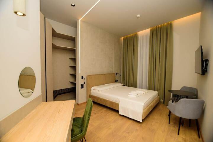 Room 9 of 88