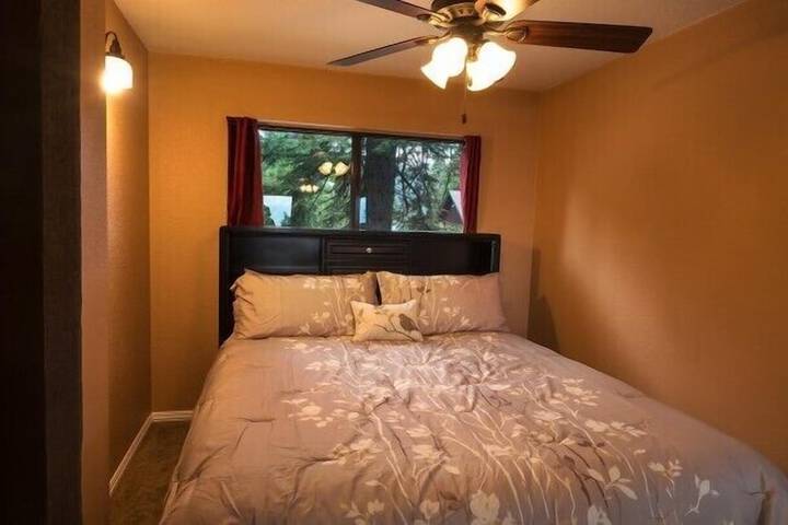Room 8 of 26