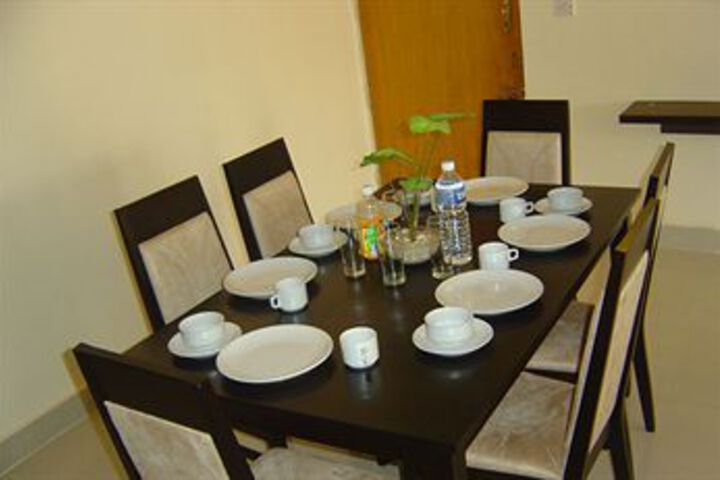 Room 13 of 27