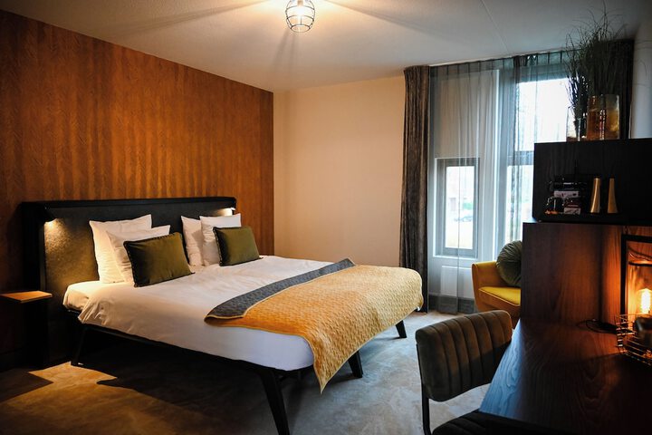 Room 55 of 110