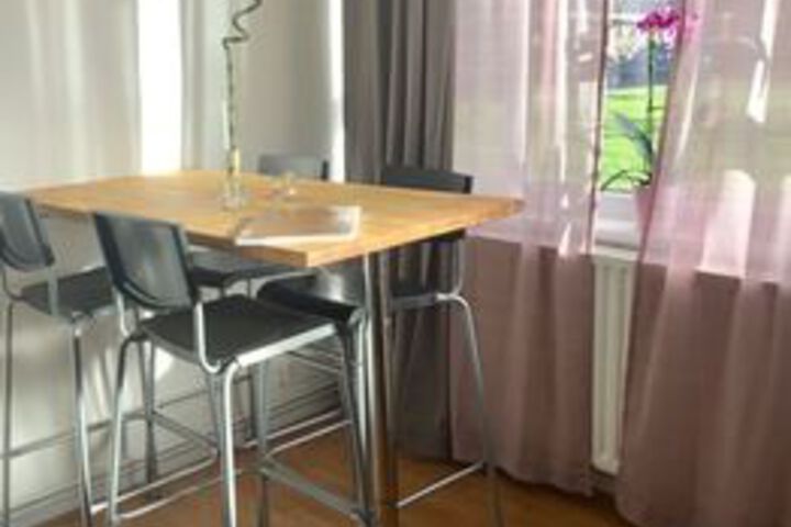 Room 13 of 20