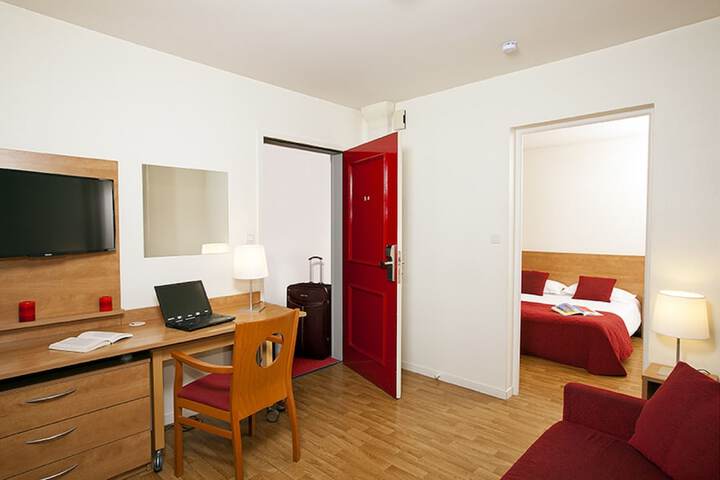 Room 6 of 23