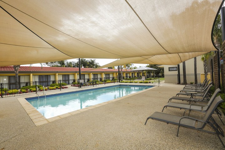 Pool 99 of 121