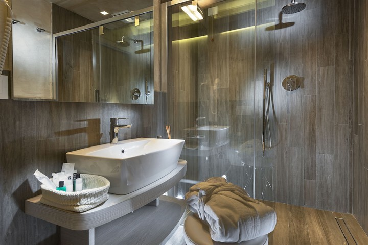 Bathroom Interior Photo