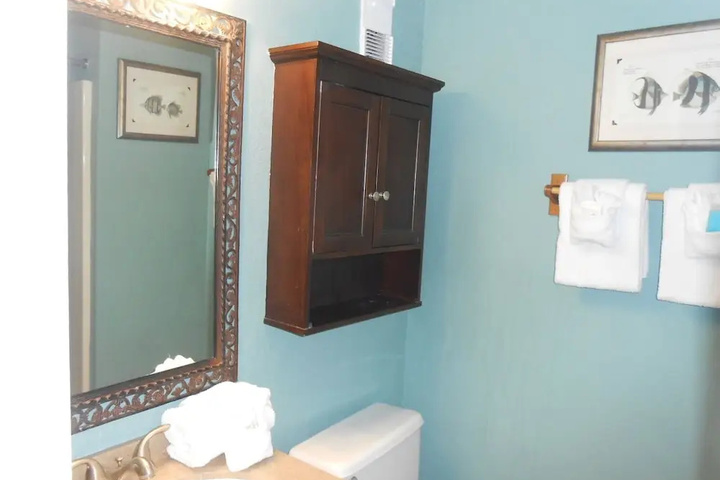 Room 6 of 22