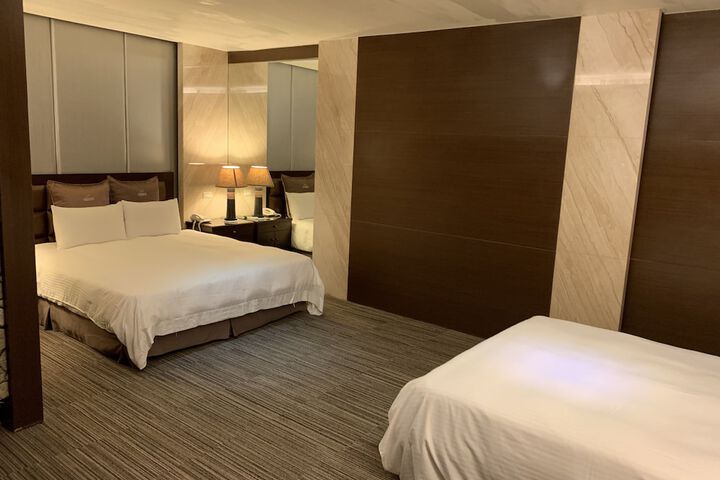 Room 7 of 54