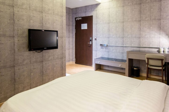 Room 29 of 55