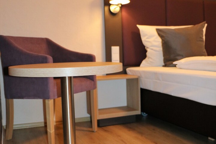 Room 25 of 25