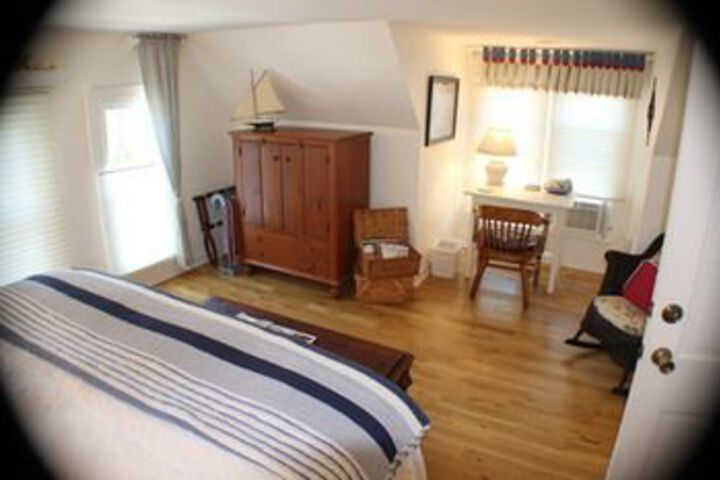 Room 55 of 76