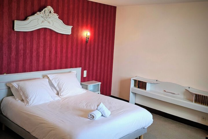 Room 30 of 89