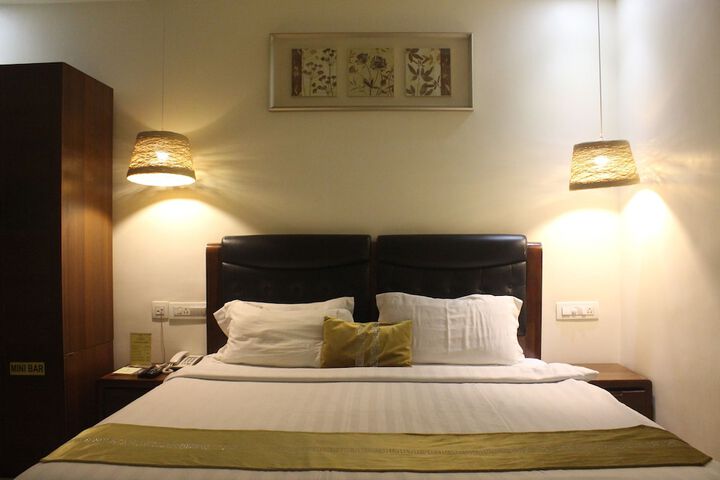 Room 7 of 37