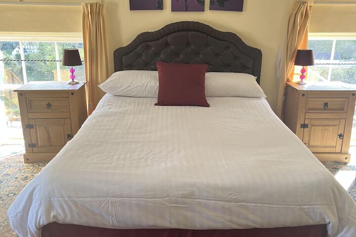 Room 3 of 33
