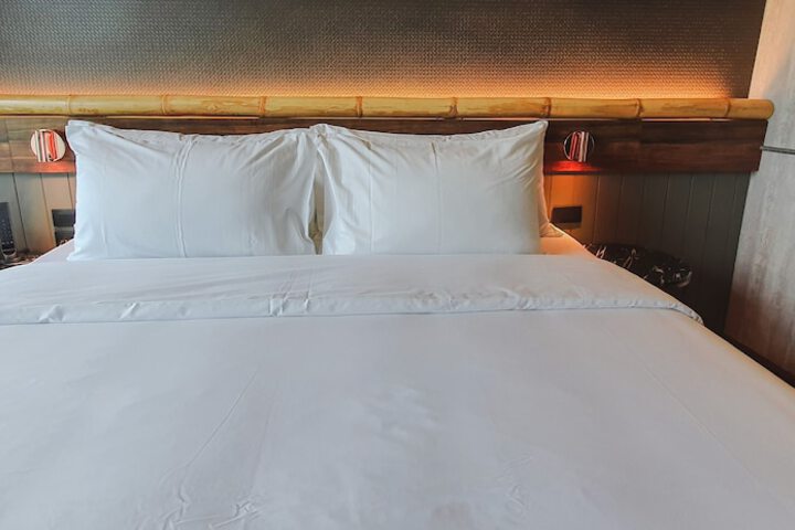 Room 45 of 98