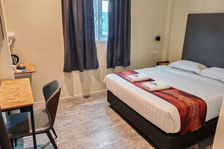 Room 7 of 26