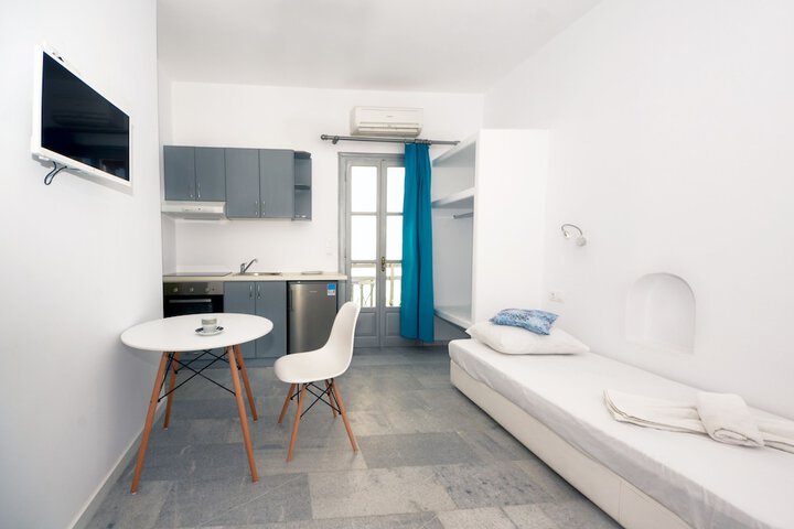 Room 3 of 42