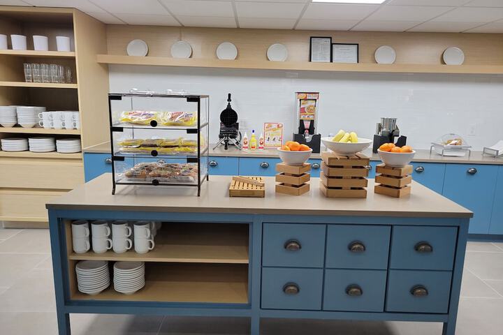 Breakfast area