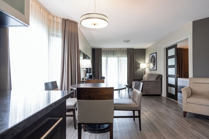 Room 14 of 82