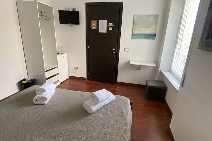 Room 34 of 87