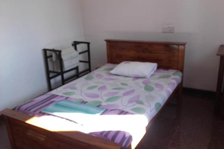 Room 6 of 46
