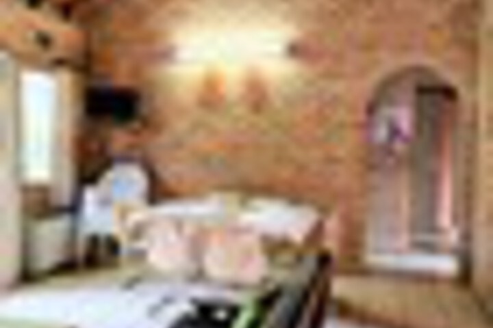Room 65 of 267