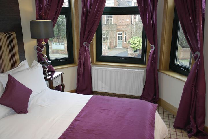 Room 12 of 48