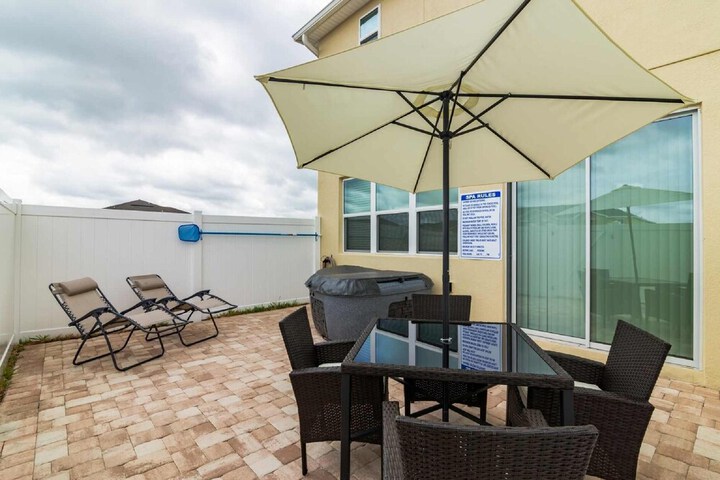 Terrace/Patio 19 of 44