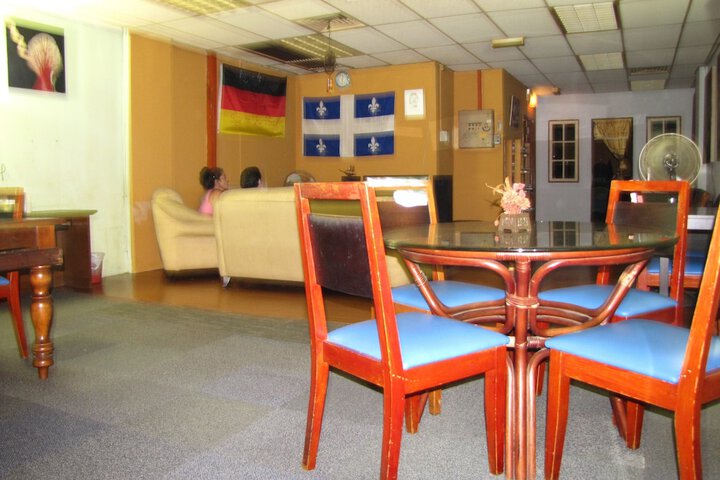 Room 12 of 48