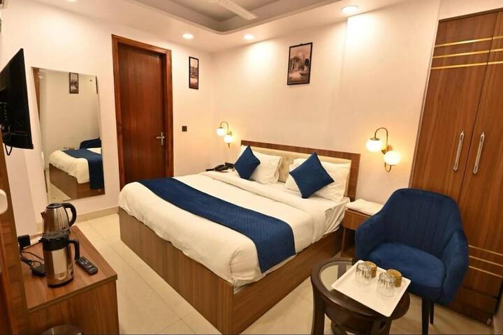 Room 10 of 41