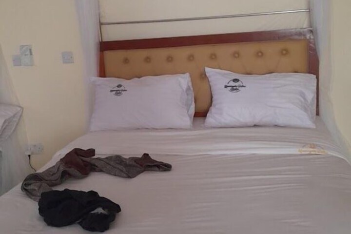 Room 5 of 50