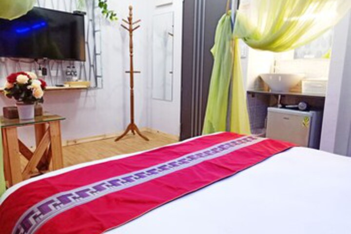 Room 54 of 78