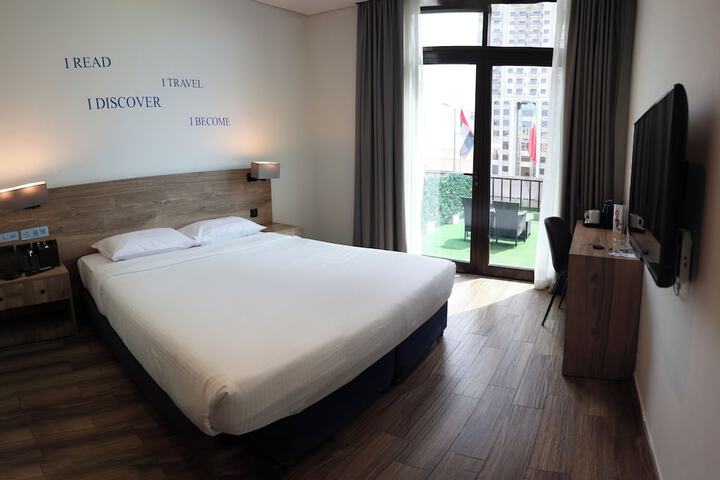 Room 16 of 69