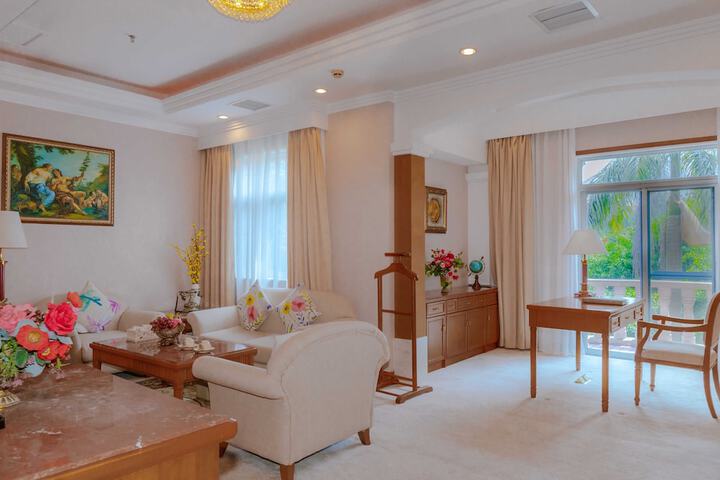 Room 20 of 40
