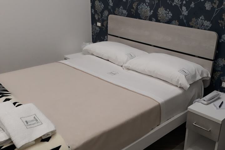 Room 10 of 82