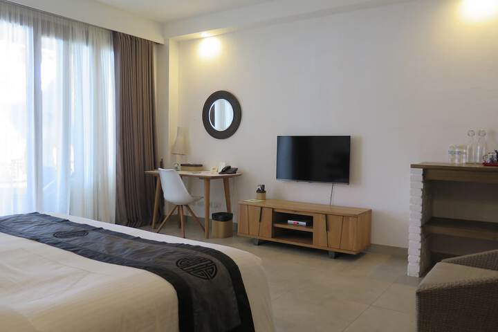 Room 9 of 75