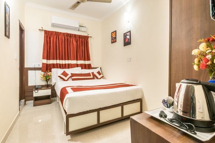 Room 5 of 31
