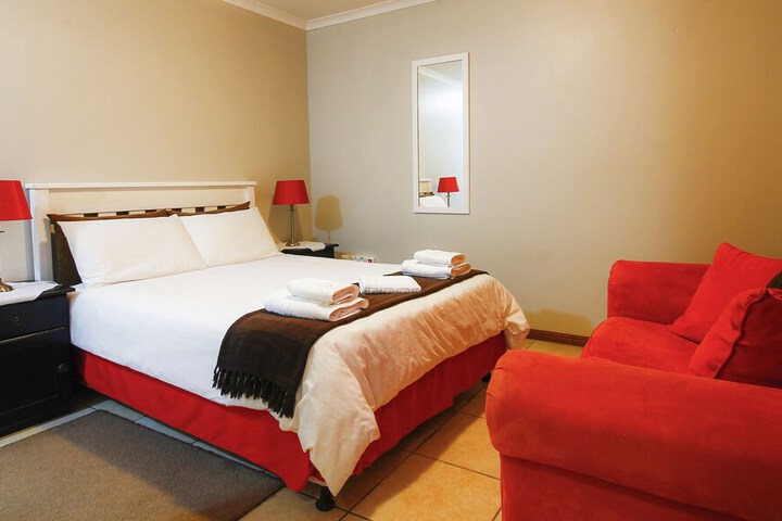Room 5 of 24