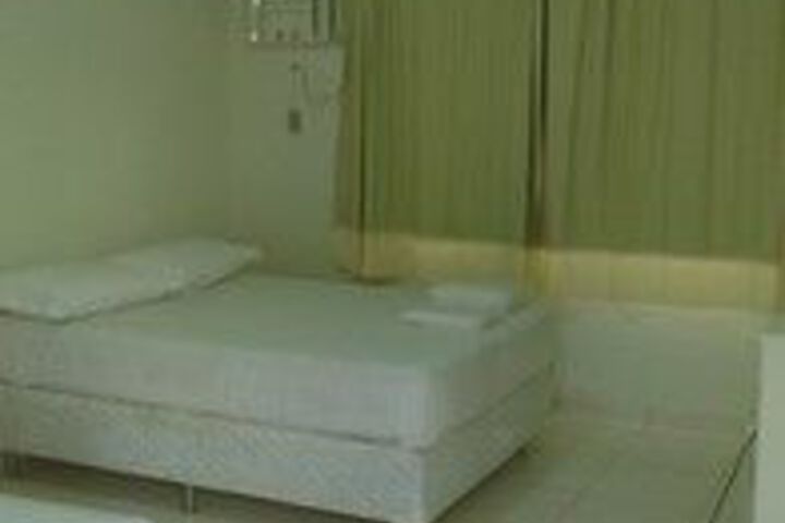 Room 19 of 40