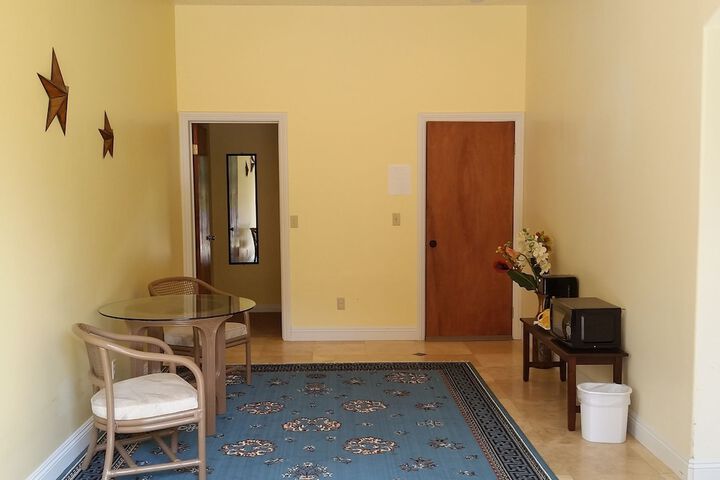 Room 3 of 33