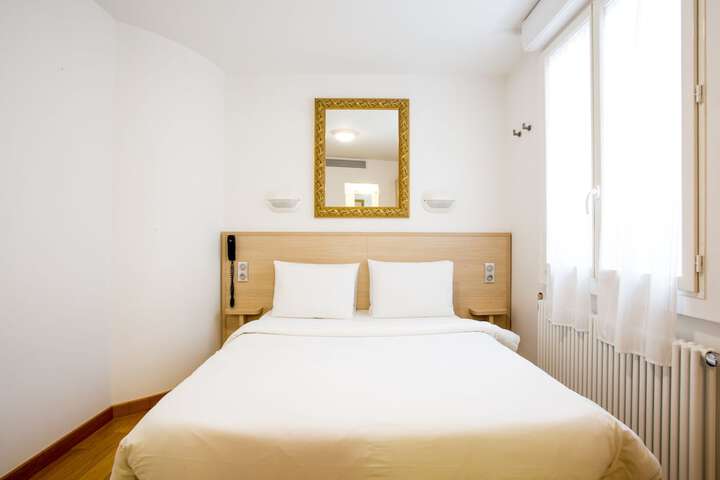Room 7 of 43